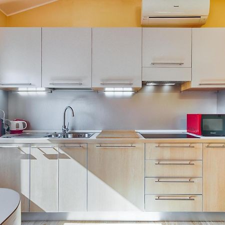 Frida Apartment Nuovo Luminoso Con Vista Aperta Trieste Luaran gambar