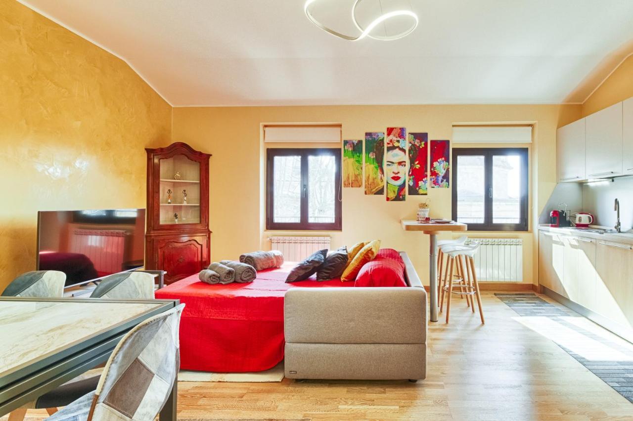 Frida Apartment Nuovo Luminoso Con Vista Aperta Trieste Luaran gambar