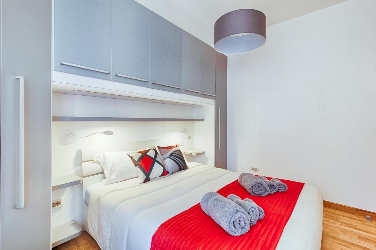 Frida Apartment Nuovo Luminoso Con Vista Aperta Trieste Luaran gambar